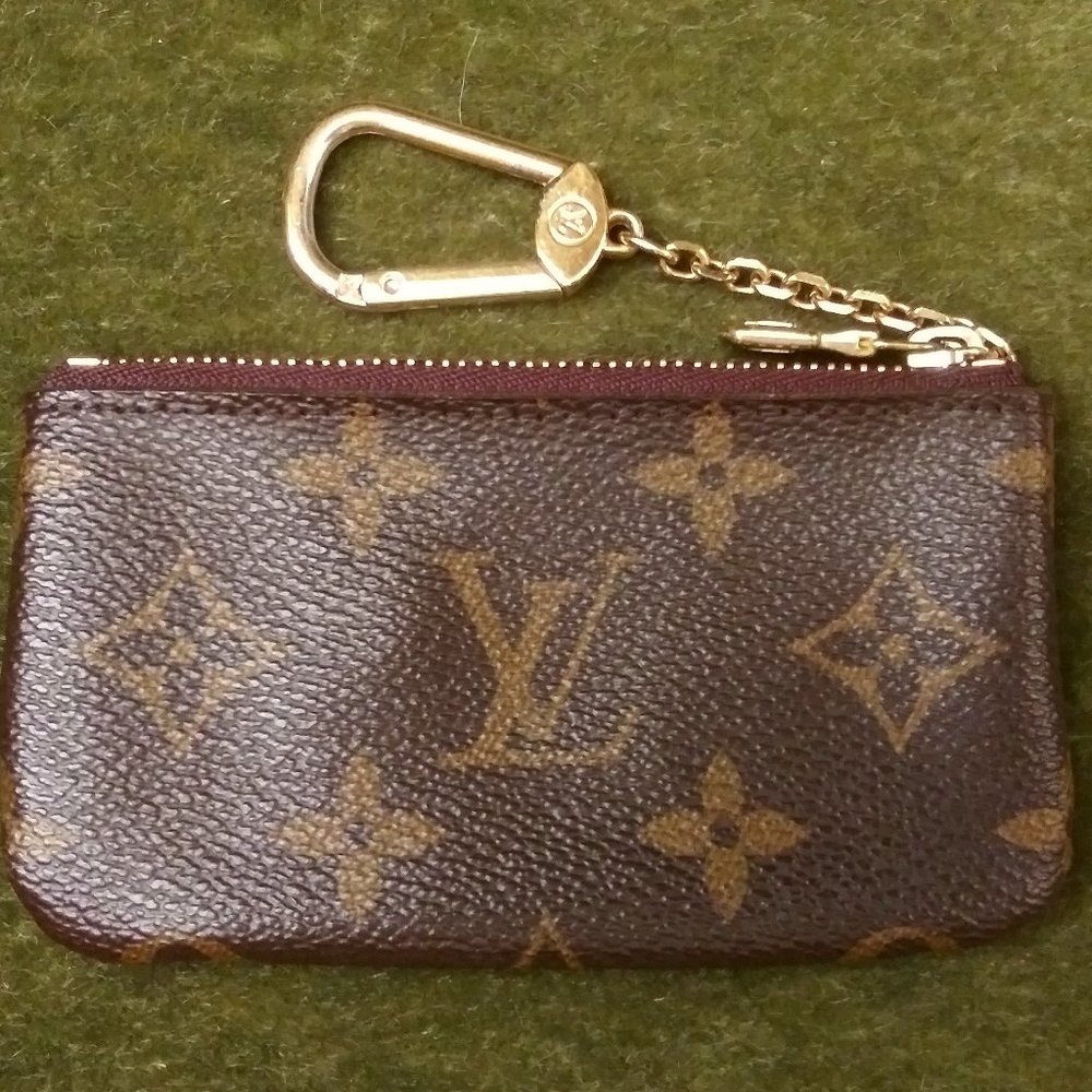 LOUIS VUITTON MONOGRAM POCHETTE CLES COIN CASE